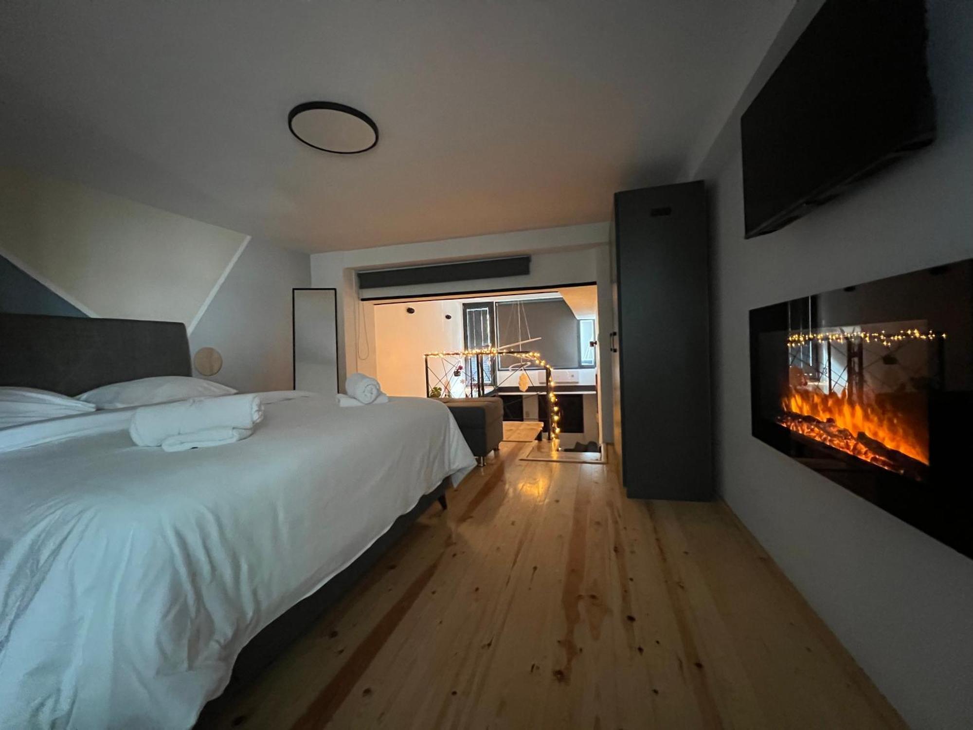 City Center Loft With Private Parking Kavala Eksteriør billede